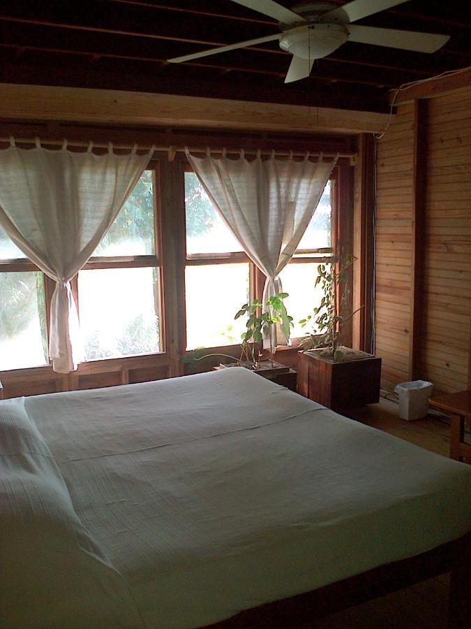 Roatan Bed & Breakfast Apartments Вест-Энд Номер фото