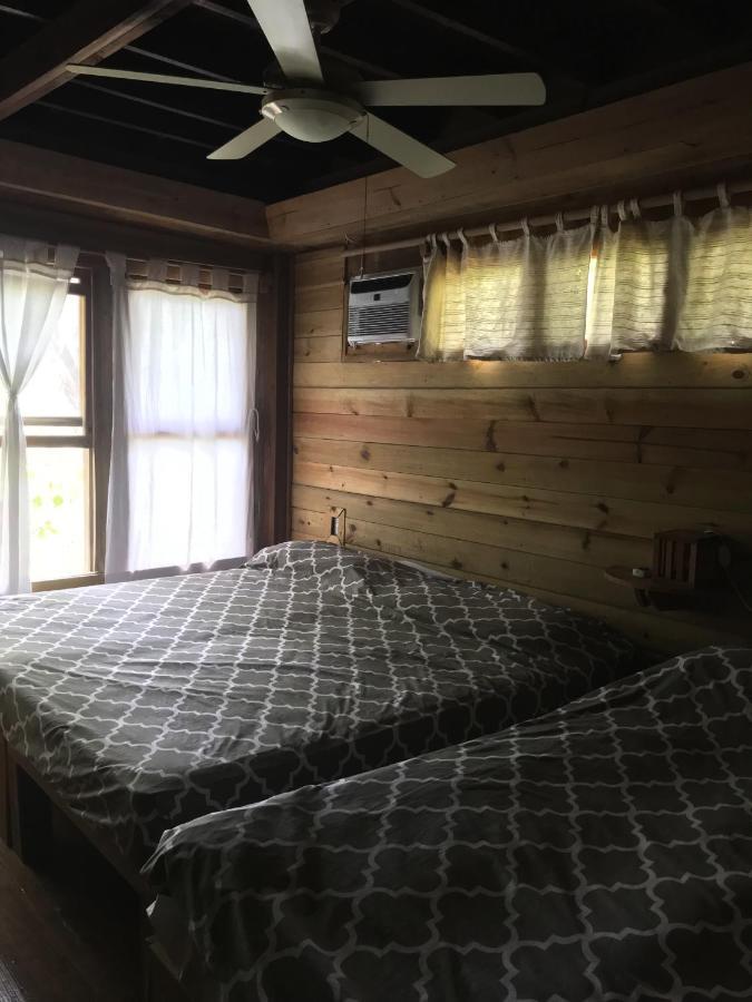 Roatan Bed & Breakfast Apartments Вест-Энд Экстерьер фото