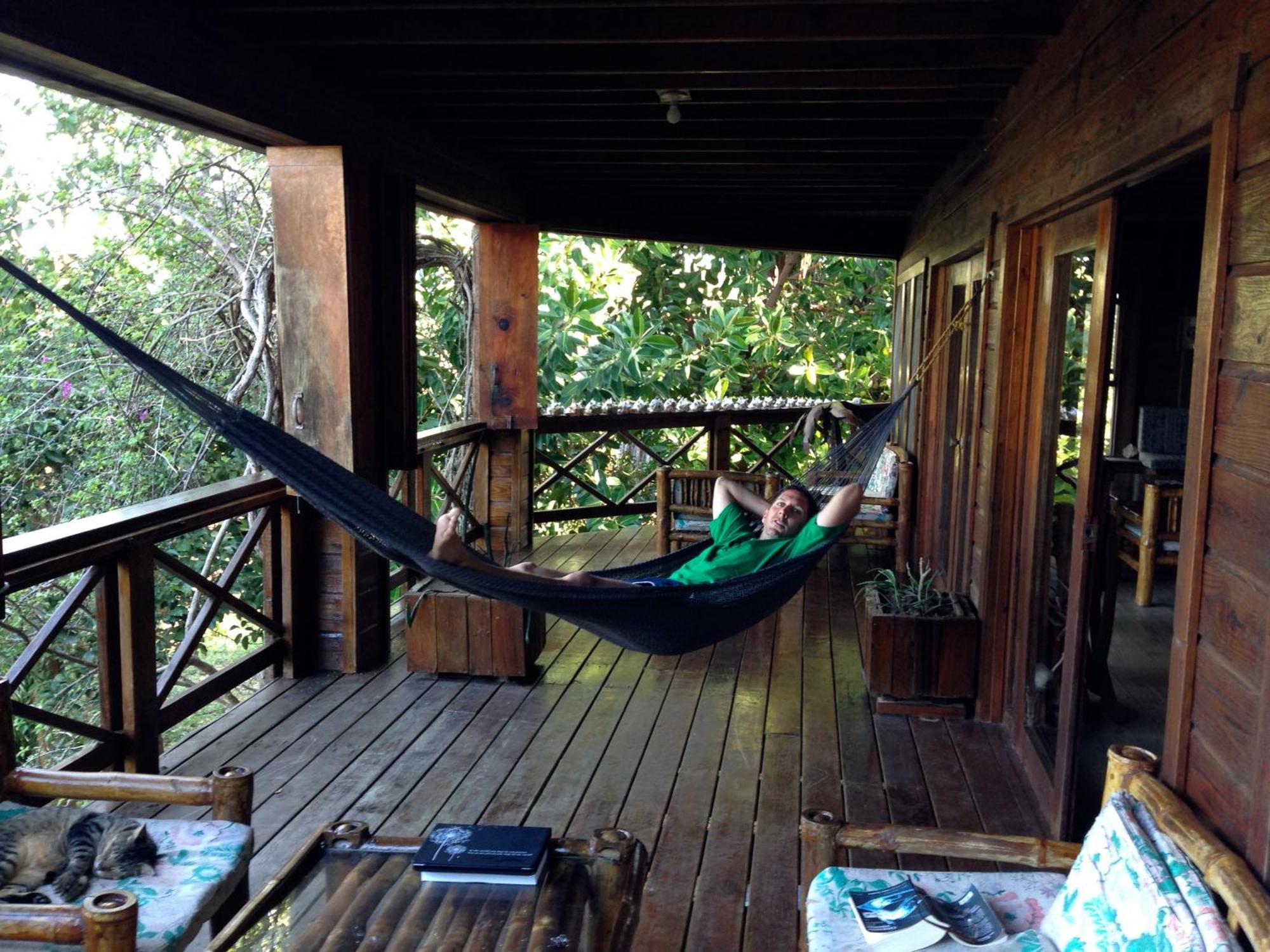 Roatan Bed & Breakfast Apartments Вест-Энд Экстерьер фото