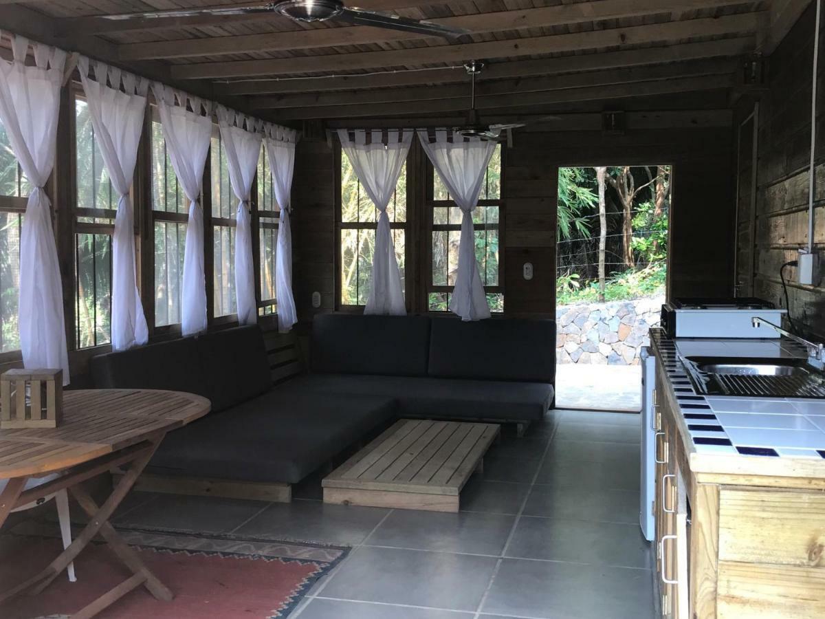 Roatan Bed & Breakfast Apartments Вест-Энд Экстерьер фото